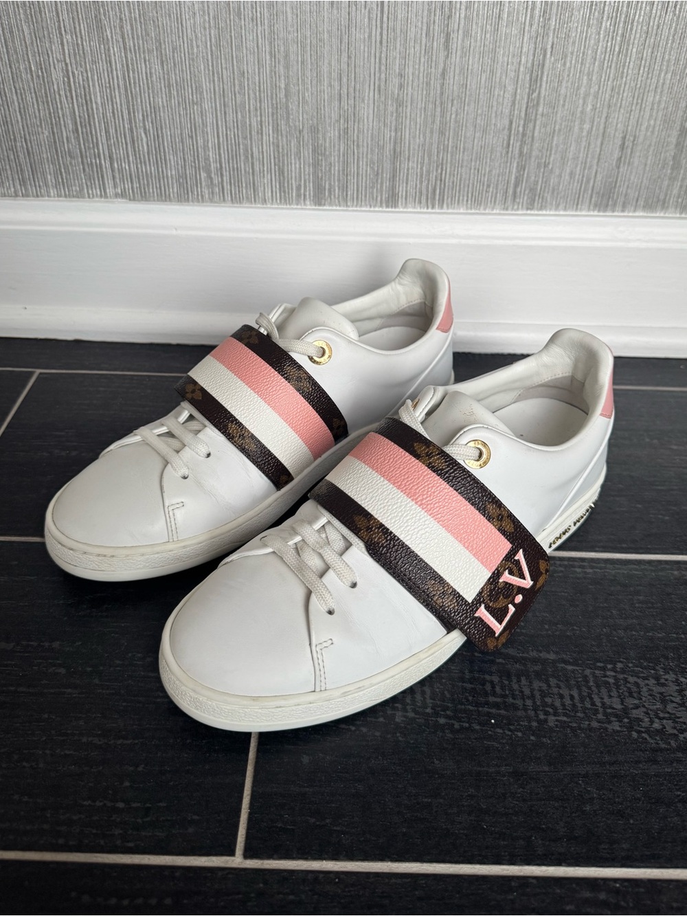Louis Vuitton Sneakers